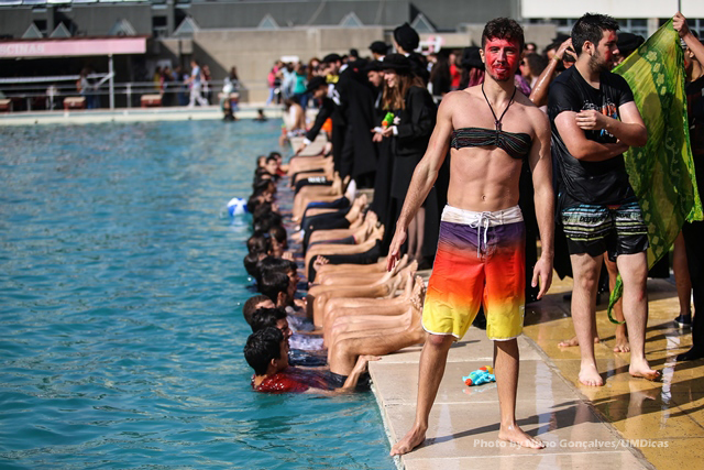 Thumbnail da galeria Caloiro de Molho